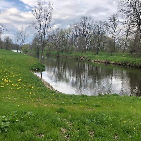 Penzion A Hospoda Na Statku Hluboká nad Vltavou Kültér fotó