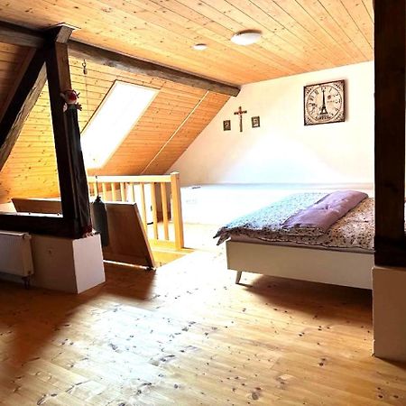 Penzion A Hospoda Na Statku Hluboká nad Vltavou Kültér fotó